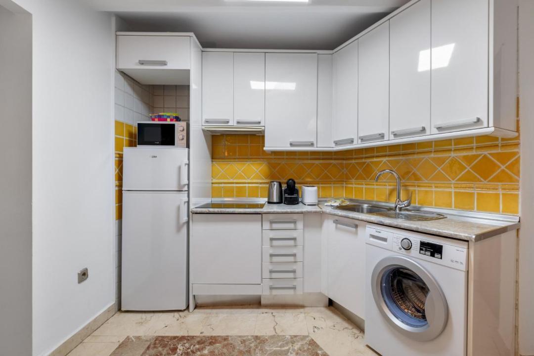 2 Bedroom 1 Bathroom Furnished - Sol - Cozy Vintage - Mintystay Madrid Esterno foto