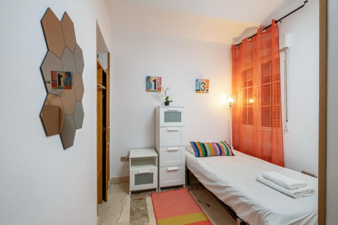 2 Bedroom 1 Bathroom Furnished - Sol - Cozy Vintage - Mintystay Madrid Esterno foto